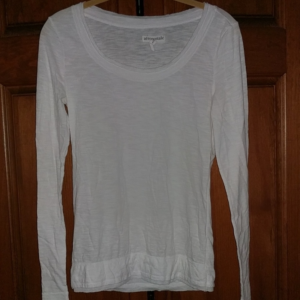 white T-shirt